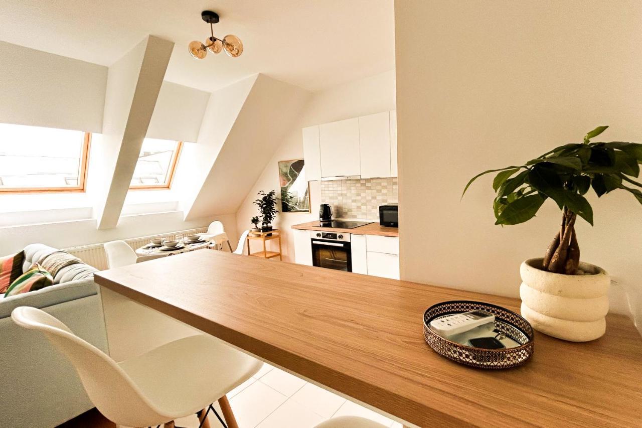 Downtown C22 Appartement Boekarest Buitenkant foto