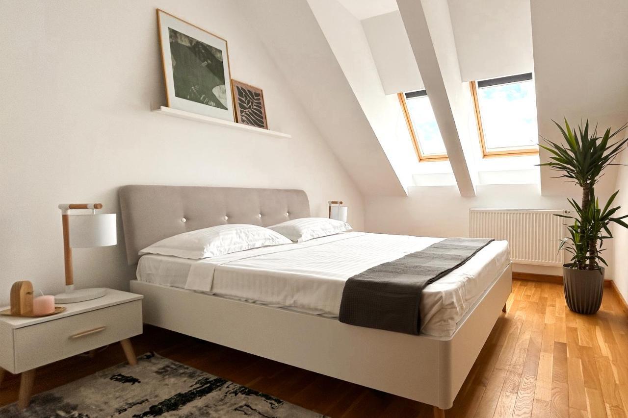 Downtown C22 Appartement Boekarest Buitenkant foto